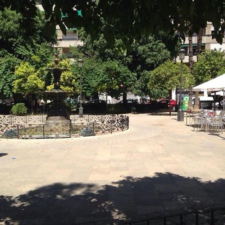 Hostal Casa Valenciana Bagian luar foto