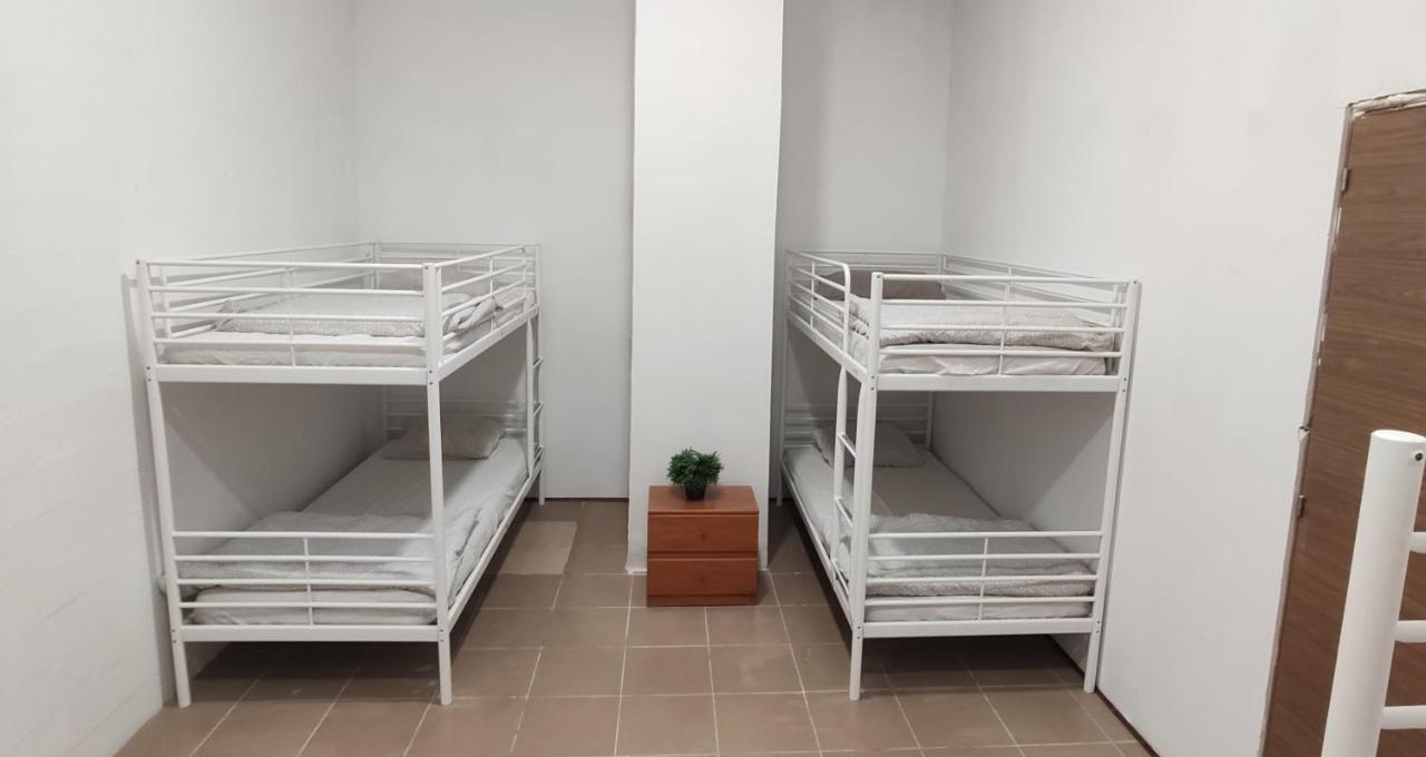 Hostal Casa Valenciana Bagian luar foto
